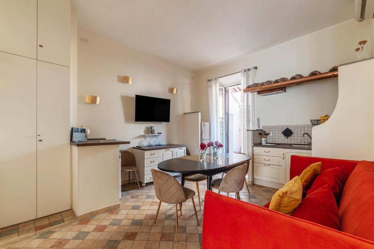 Lägenhet 4-rooms Flat At Vatican