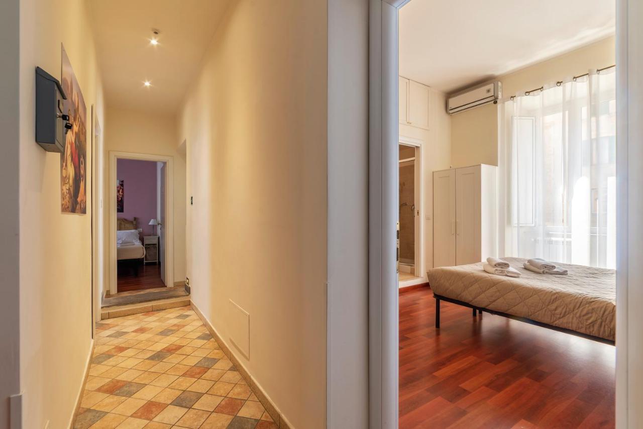 Lägenhet 4-rooms Flat At Vatican *