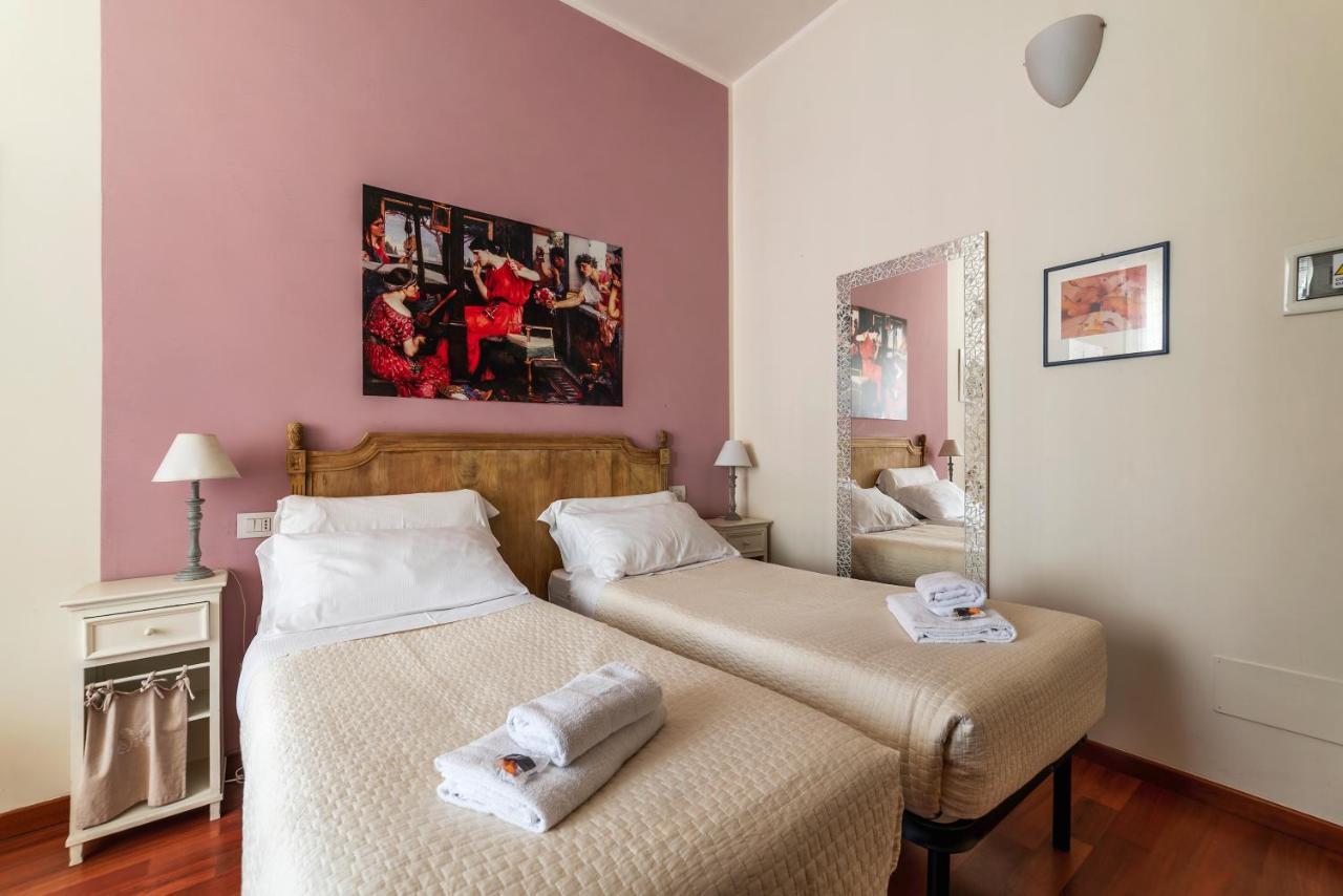 Lägenhet 4-rooms Flat At Vatican *