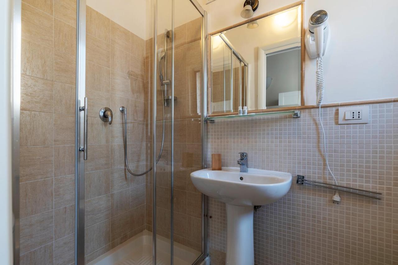 4-rooms Flat At Vatican Lägenhet